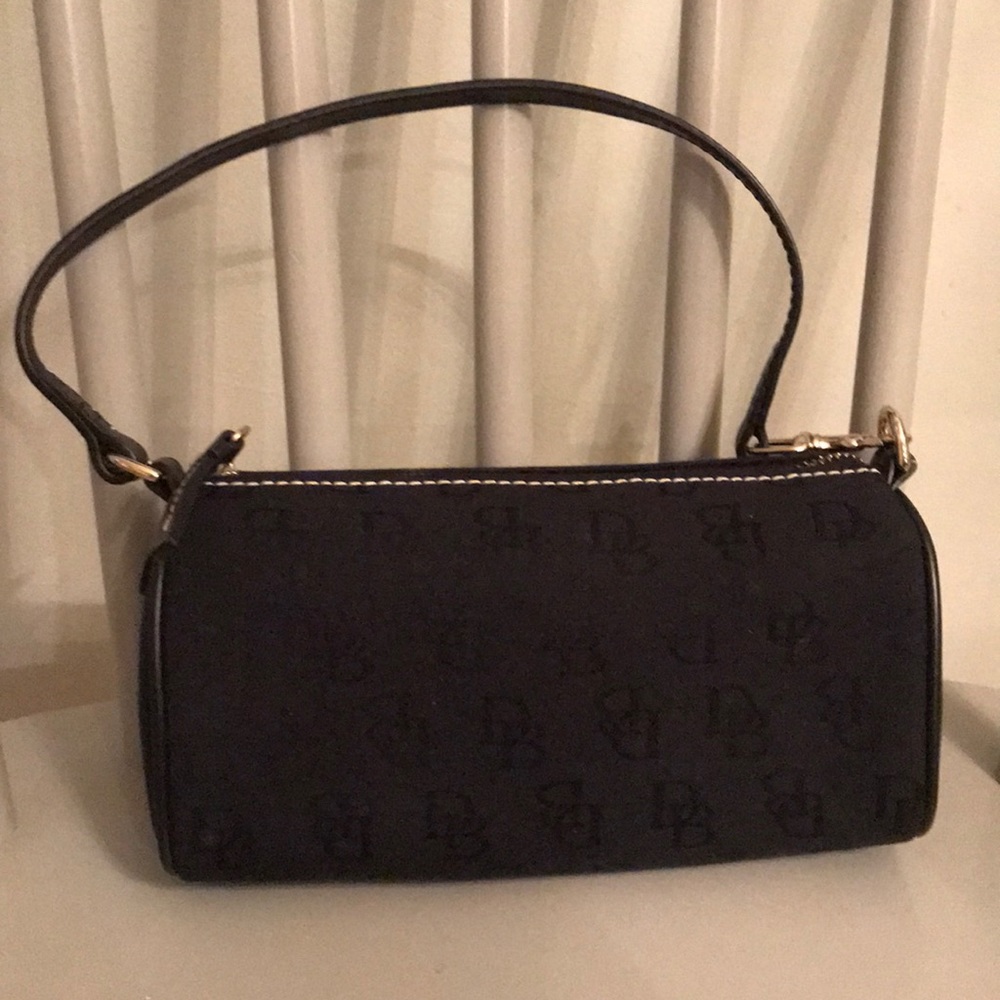 Dooney & Bourne Handbag
